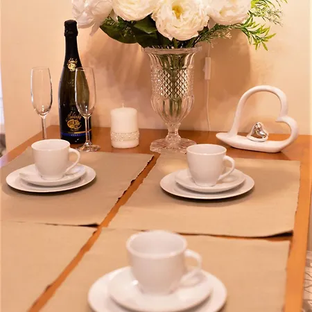 U Tri Jehnatek Apartment Karlovy Vary