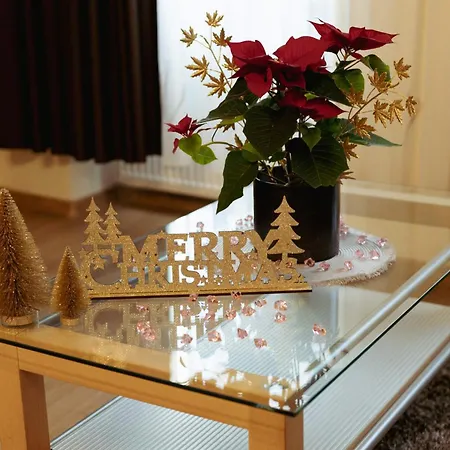 U Tri Jehnatek Apartment